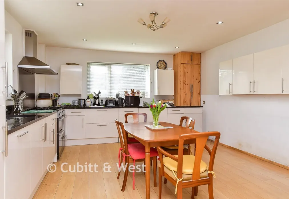 Kitchen - Palatine Road, Goring-By-Sea, Worthing, West Sussex - Wards of Kent
