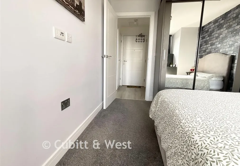 Bedroom - Romany Road, Worthing, West Sussex - Wards of Kent
