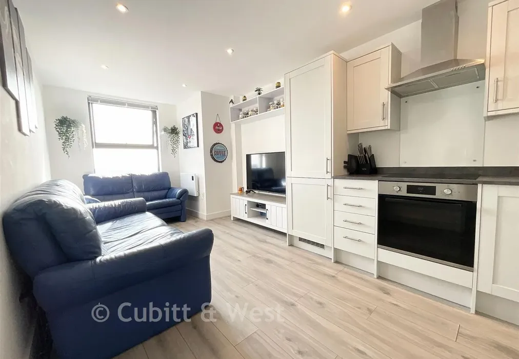 Kitchen / Living Area - Romany Road, Worthing, West Sussex - Wards of Kent