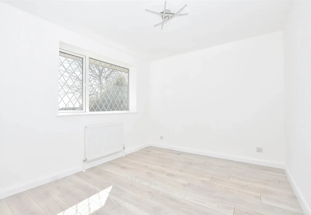 Bedroom 2 - Rustic Close, Peacehaven, East Sussex - Wards of Kent