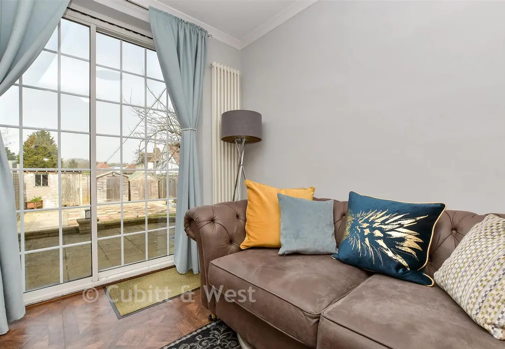 Dining Room - Fairhaven Avenue, Shirley, Croydon, Surrey - Wards of Kent