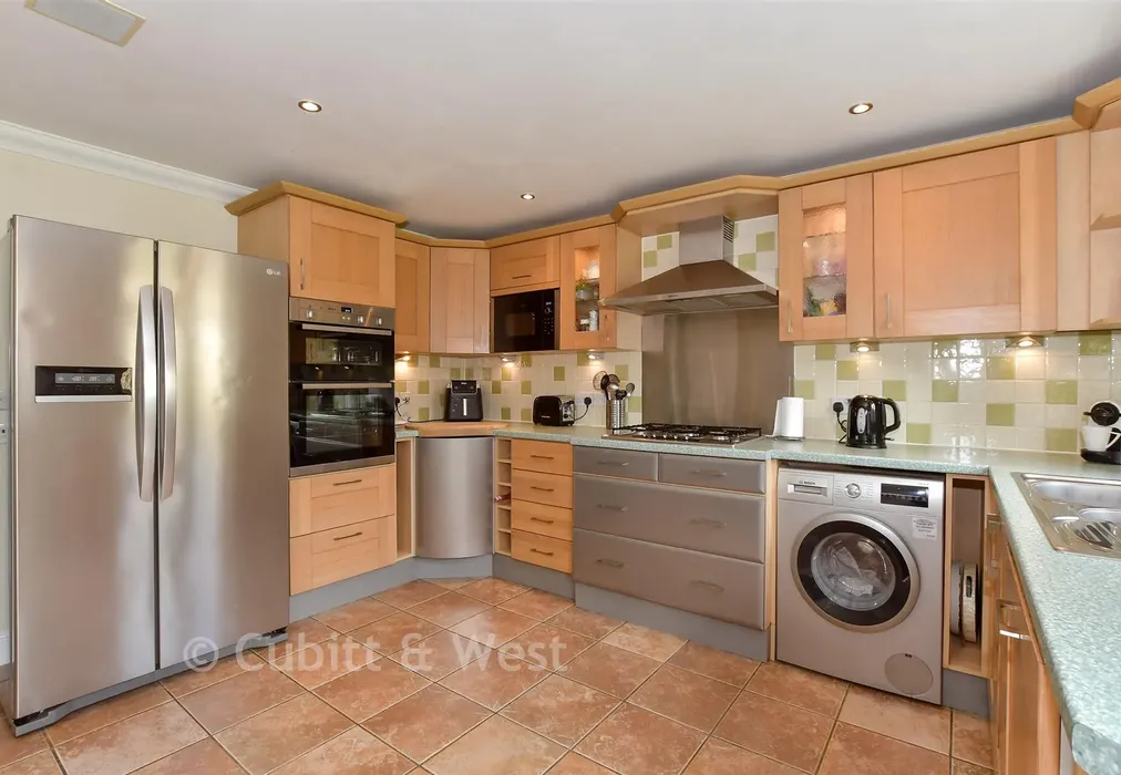 Kitchen/Dining Room - Cobbetts Mews, Pulborough, West Sussex - Wards of Kent
