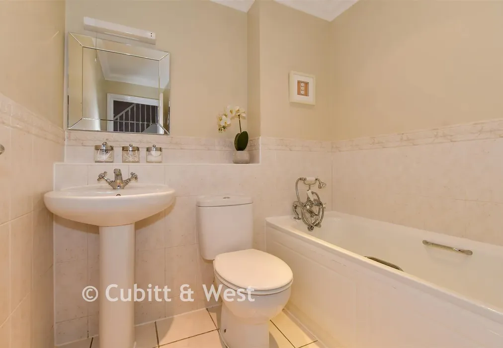 Bathroom - Cobbetts Mews, Pulborough, West Sussex - Wards of Kent