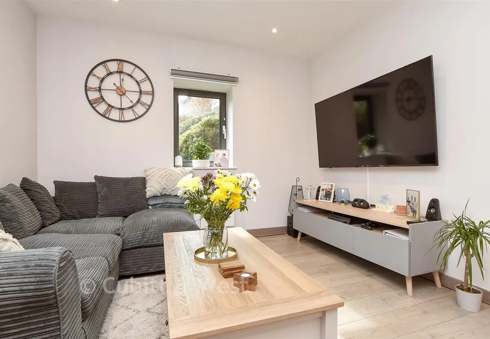 Kitchen Lounge/Diner - Croydon Road, Caterham, Surrey - Wards of Kent