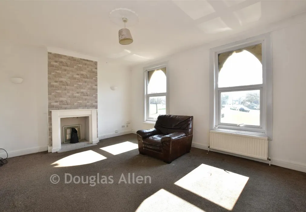 Lounge/Dining Room - Chigwell Road, Woodford Green, Essex - Wards of Kent