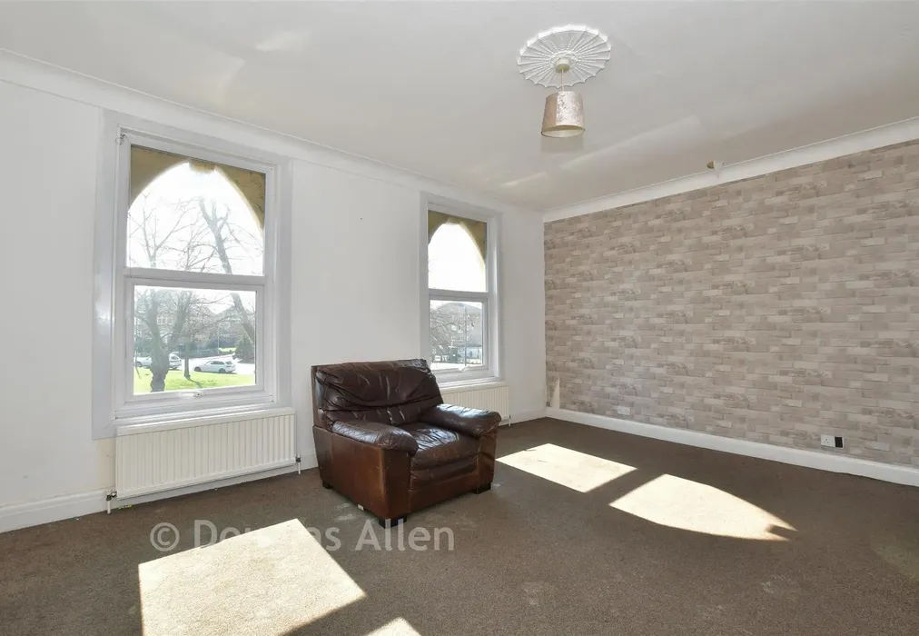 Lounge/Dining Room - Chigwell Road, Woodford Green, Essex - Wards of Kent