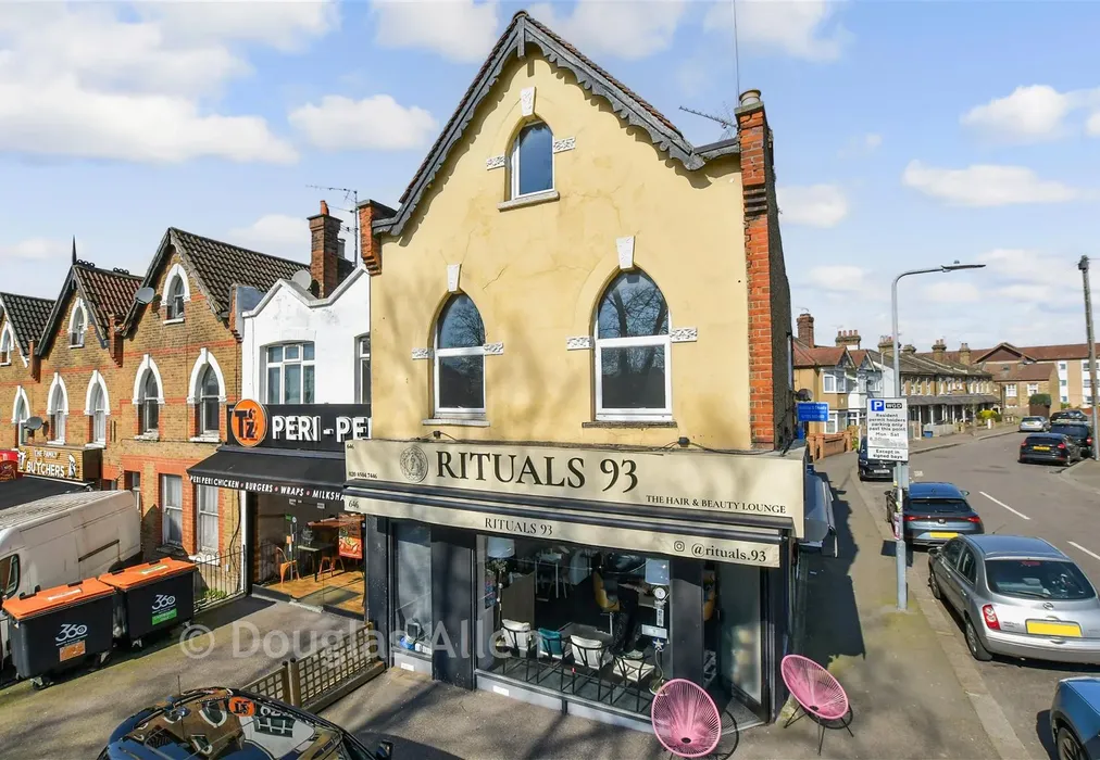 External (Web) - Chigwell Road, Woodford Green, Essex - Wards of Kent