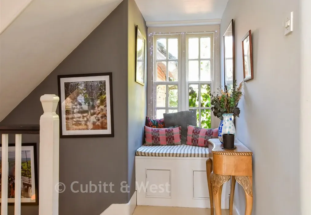 Internal Lifestyle Photograph, - Station Road, North Chailey, Lewes, East Sussex - Wards of Kent