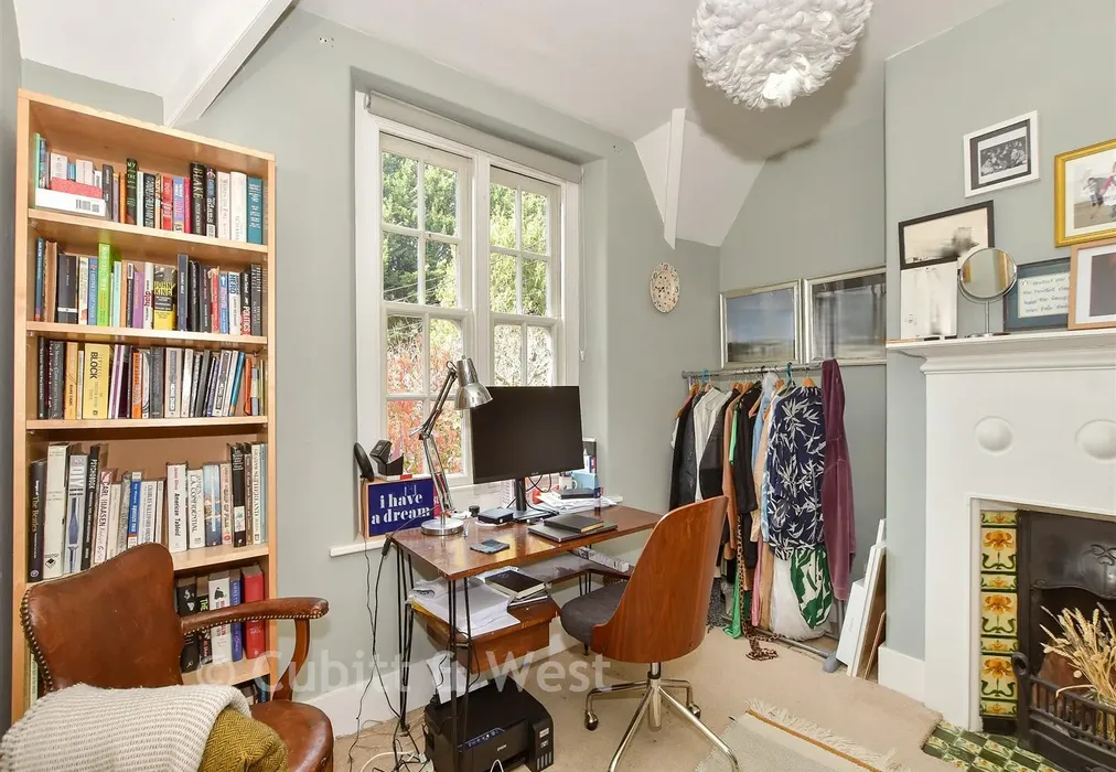 Bedroom 3, - Station Road, North Chailey, Lewes, East Sussex - Wards of Kent