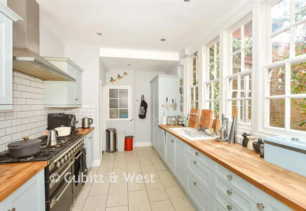 Kitchen - Station Road, North Chailey, Lewes, East Sussex - Wards of Kent