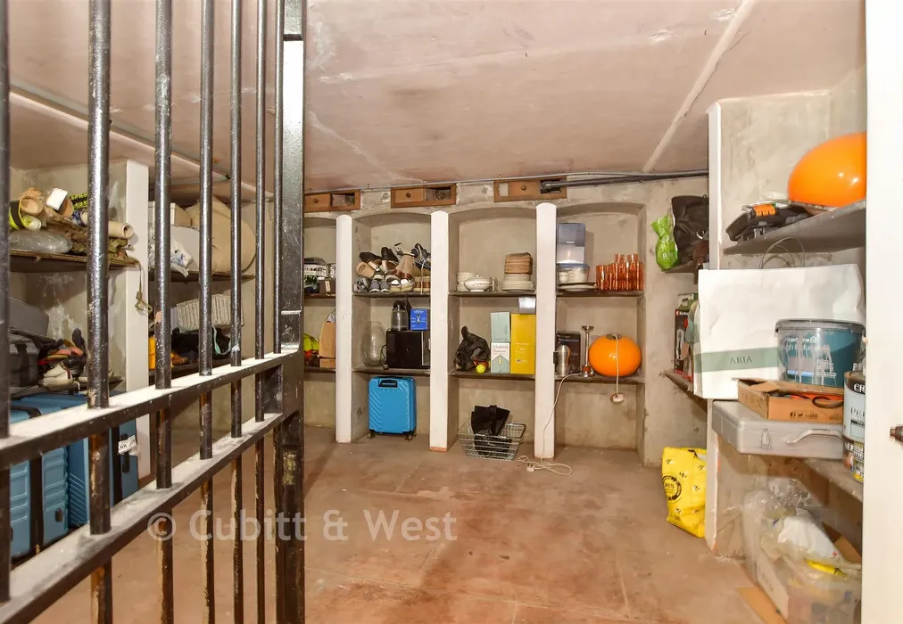 Store Room - Station Road, North Chailey, Lewes, East Sussex - Wards of Kent