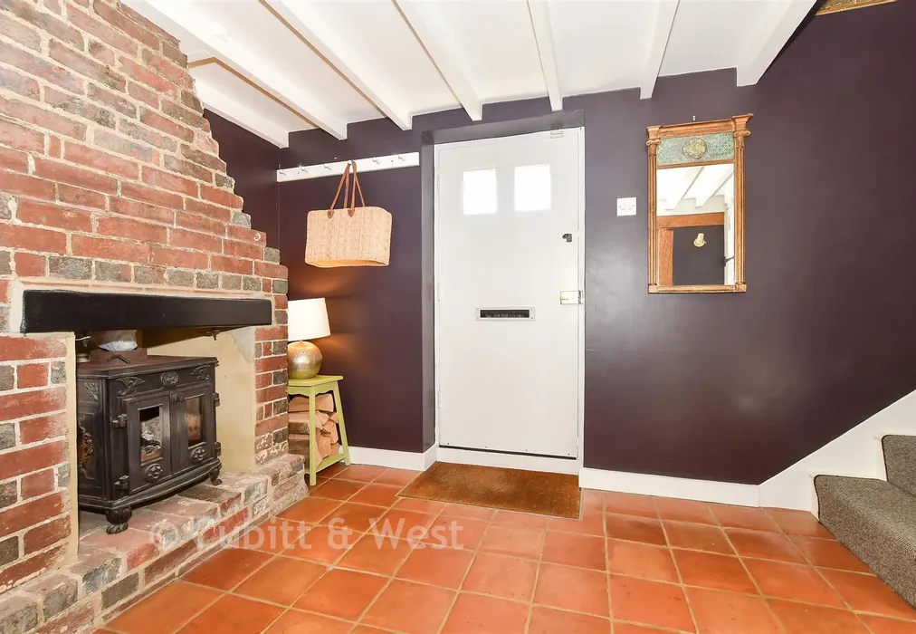 Entrance Hall - Cooksbridge, Lewes, East Sussex - Wards of Kent