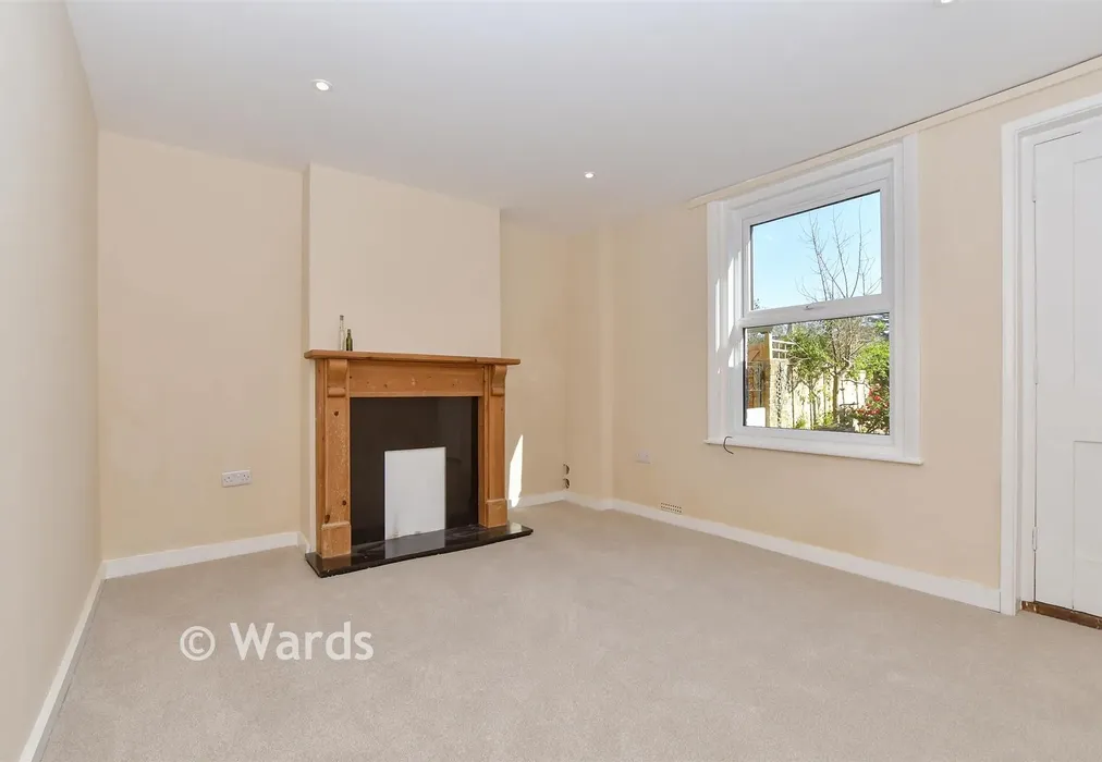 Lounge - St. John's Road, New Romney, Kent - Wards of Kent