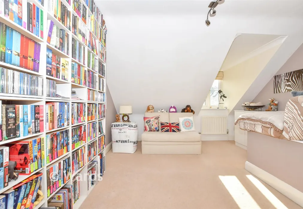 Bedroom 3 - Queens Avenue, Snodland, Kent - Wards of Kent