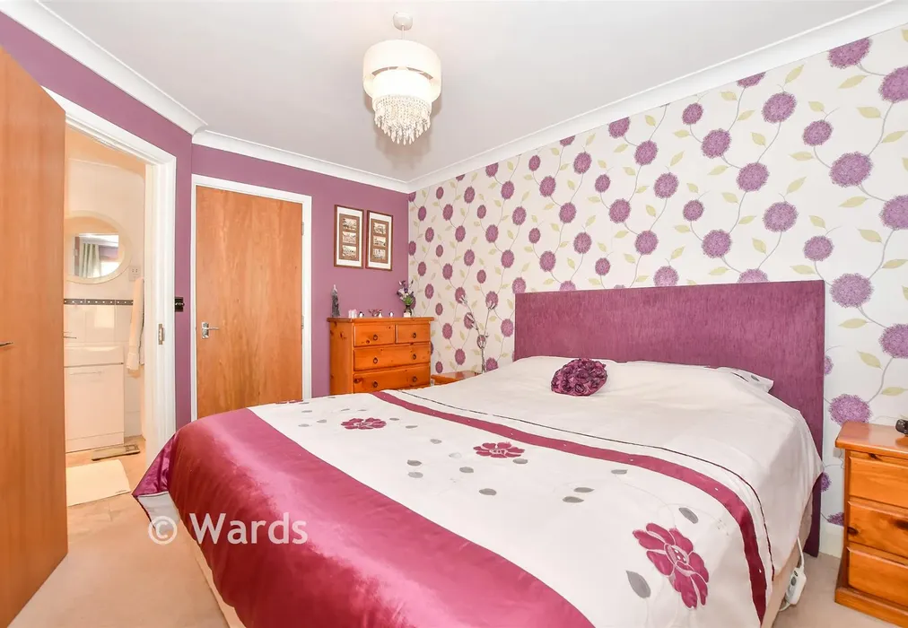 Bedroom 1 - Queens Avenue, Snodland, Kent - Wards of Kent