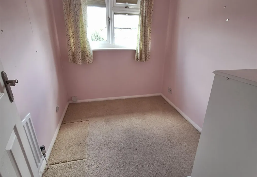 Bedroom 3 NS - Arundel Close, Southwater, Horsham, West Sussex - Wards of Kent