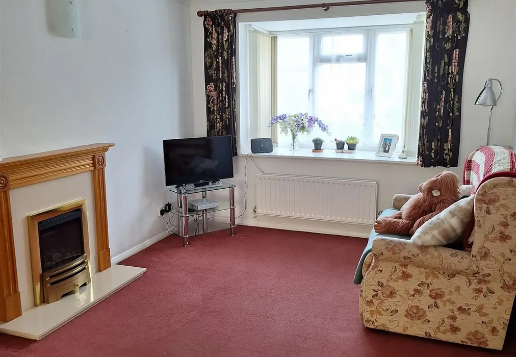Lounge NS - Arundel Close, Southwater, Horsham, West Sussex - Wards of Kent