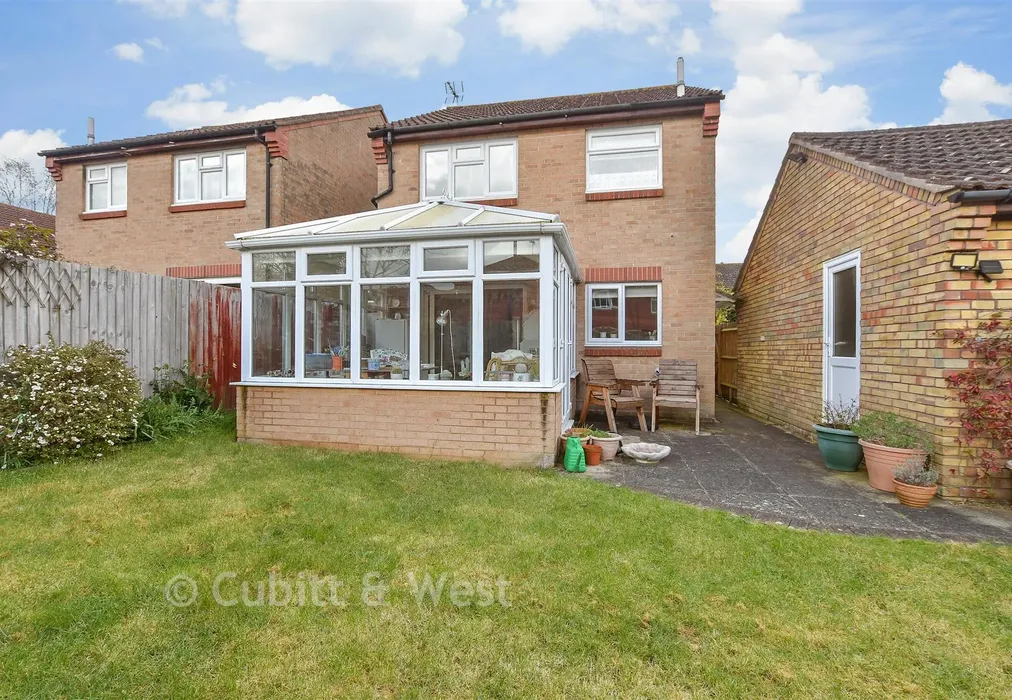 Rear Garden - Arundel Close, Southwater, Horsham, West Sussex - Wards of Kent