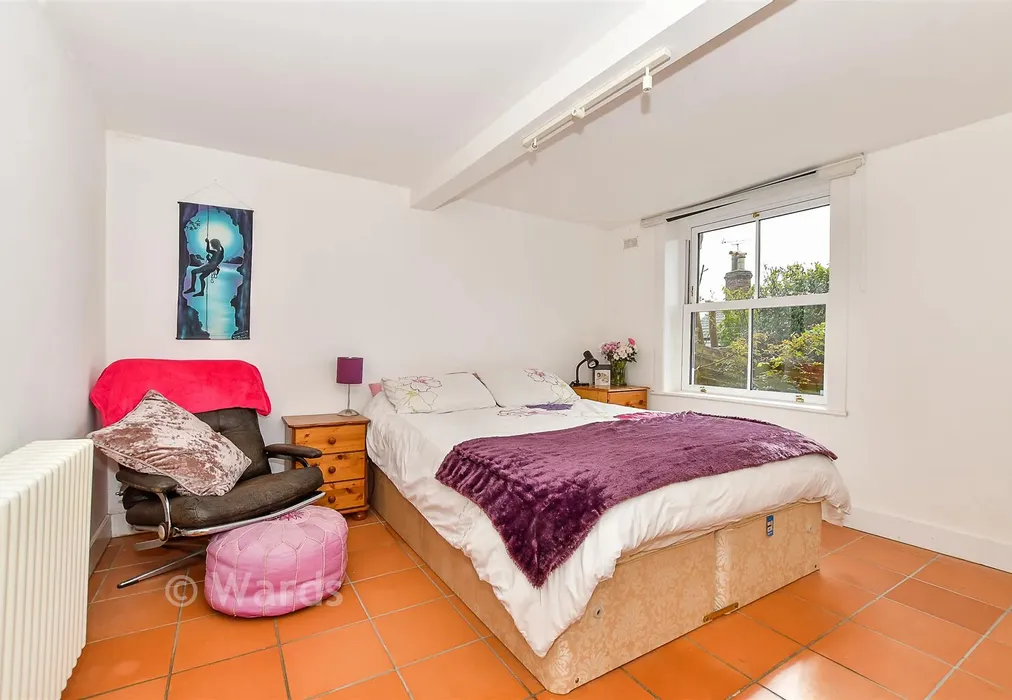 Bedroom 3 - Lower Road, Sutton Valence, Maidstone, Kent - Wards of Kent