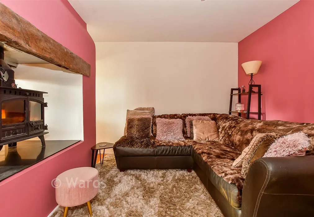 Snug - Lower Road, Sutton Valence, Maidstone, Kent - Wards of Kent