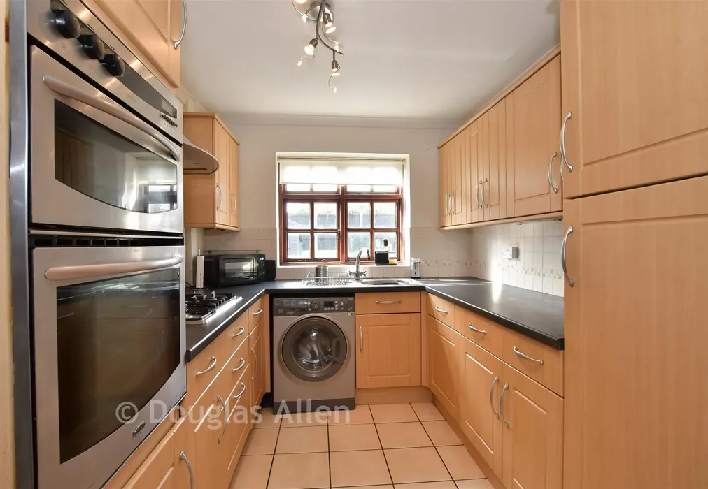 Kitchen/ Breakfast Room - Belmont Close, Wickford, Essex - Wards of Kent