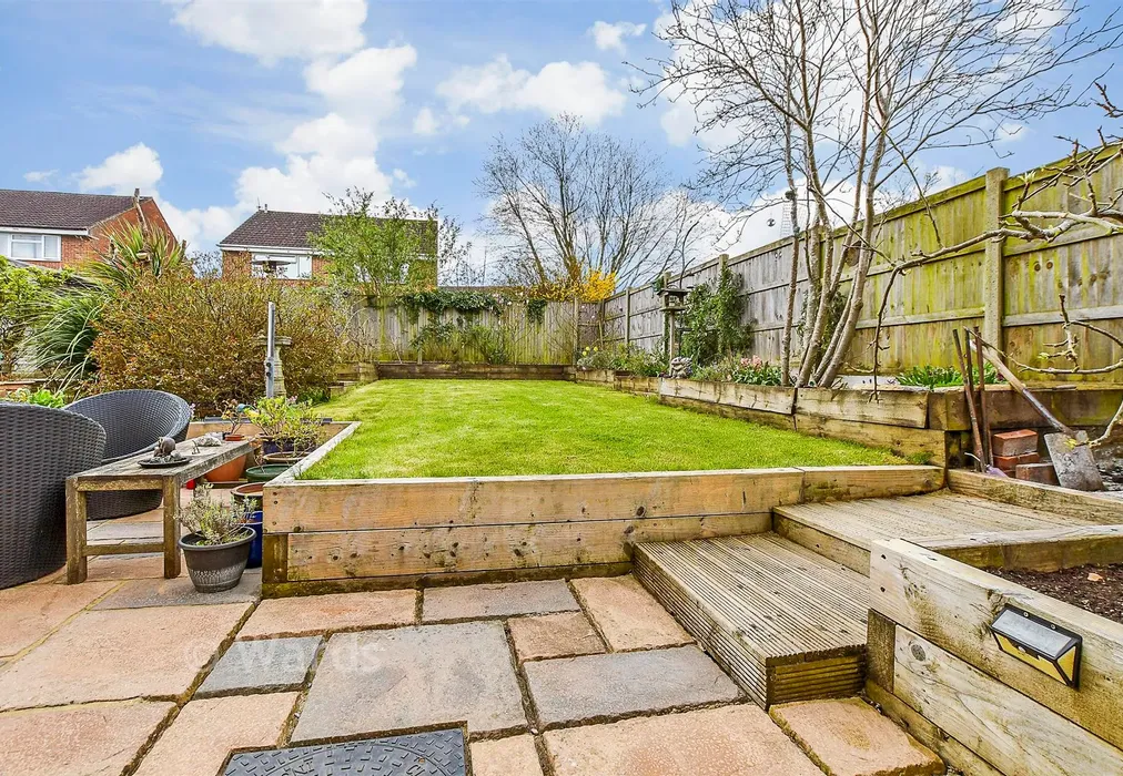 Patio / Decking - Jeffery Close, Staplehurst, Kent - Wards of Kent
