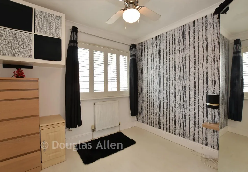 Bedroom 3 - High Road North, Steeple View, Basildon, Essex - Wards of Kent