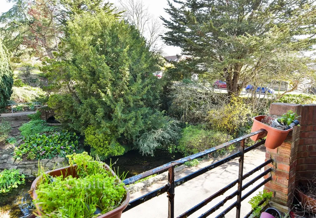 Balcony - London Road, Brighton, East Sussex - Wards of Kent