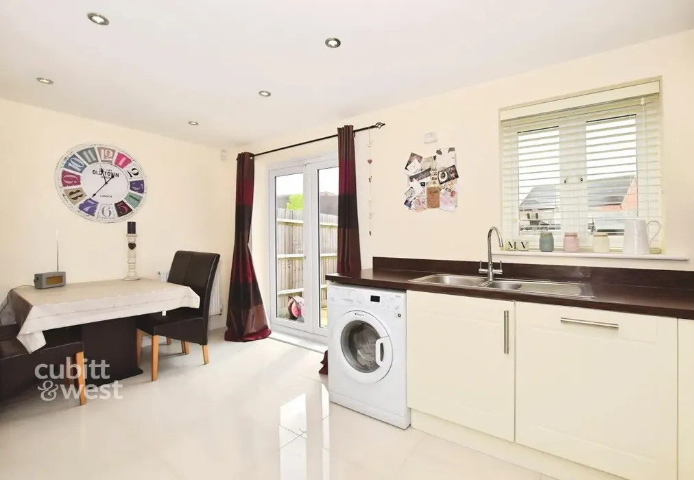 Kitchen/Diner - Woodman Way The Acres RH6 - Wards of Kent