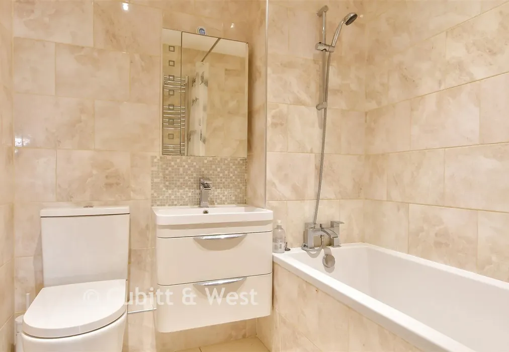 Bathroom - Ambleside Avenue, Telscombe Cliffs, Peacehaven, East Sussex - Wards of Kent