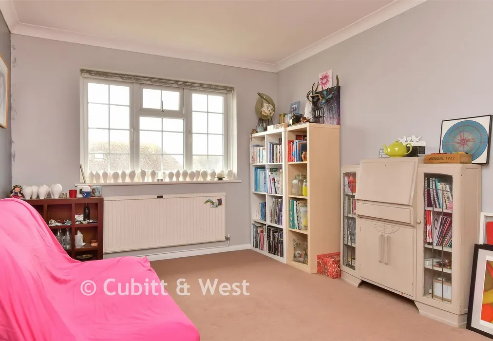 Bedroom 1 - Ambleside Avenue, Telscombe Cliffs, Peacehaven, East Sussex - Wards of Kent