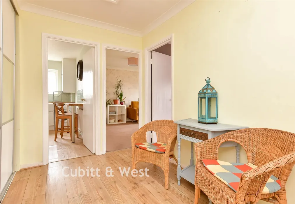 Entrance Hall - Ambleside Avenue, Telscombe Cliffs, Peacehaven, East Sussex - Wards of Kent