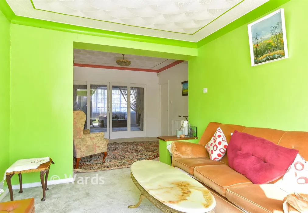 Family Room - Maidstone Road, Chatham, Kent - Wards of Kent