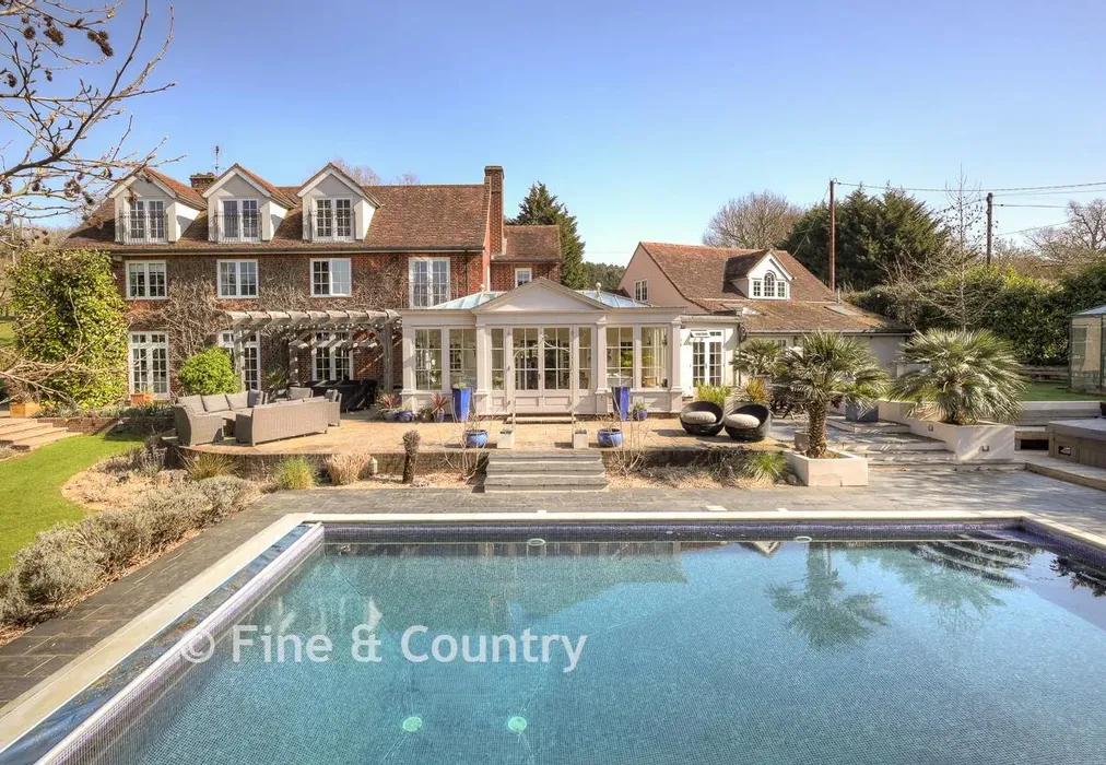 Rear - Mount End, Theydon Mount, Epping, Essex - Wards of Kent