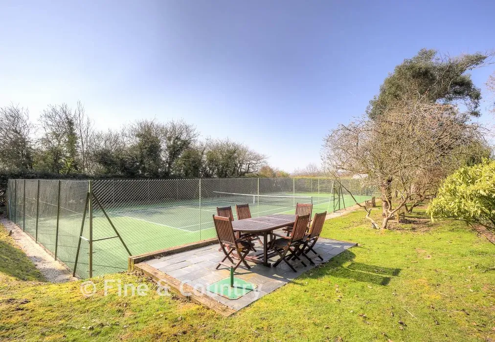 Tennis Court - Mount End, Theydon Mount, Epping, Essex - Wards of Kent