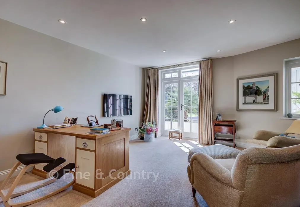 Play Room/Snug - Mount End, Theydon Mount, Epping, Essex - Wards of Kent
