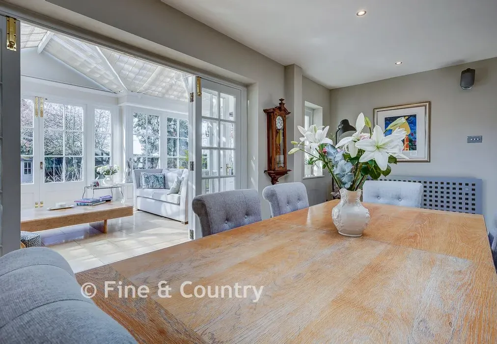 Breakfast To Orangery - Mount End, Theydon Mount, Epping, Essex - Wards of Kent