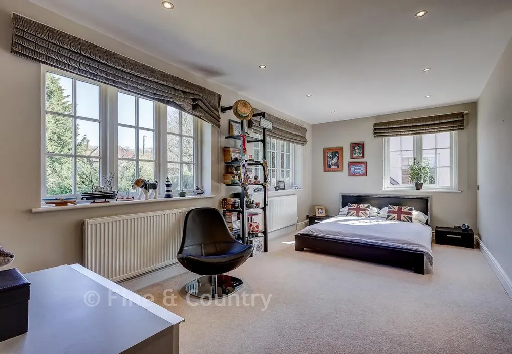 Bedroom 3 - Mount End, Theydon Mount, Epping, Essex - Wards of Kent
