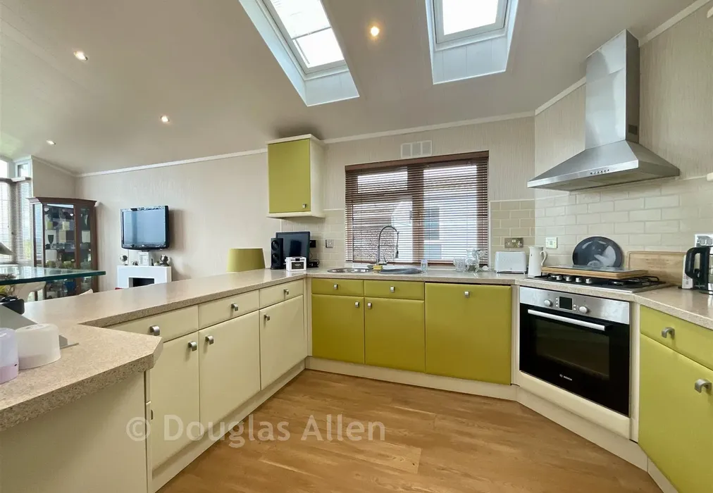 Kitchen - Palm Court, Battlesbridge, Wickford, Essex - Wards of Kent