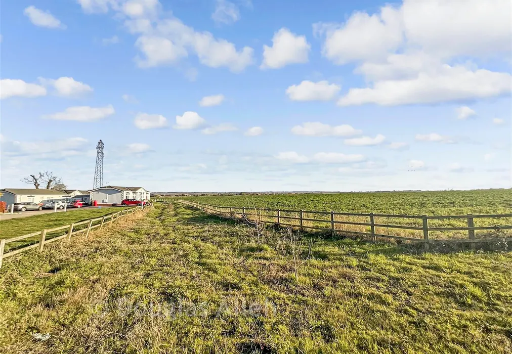 Countryside Views - Palm Court, Battlesbridge, Wickford, Essex - Wards of Kent