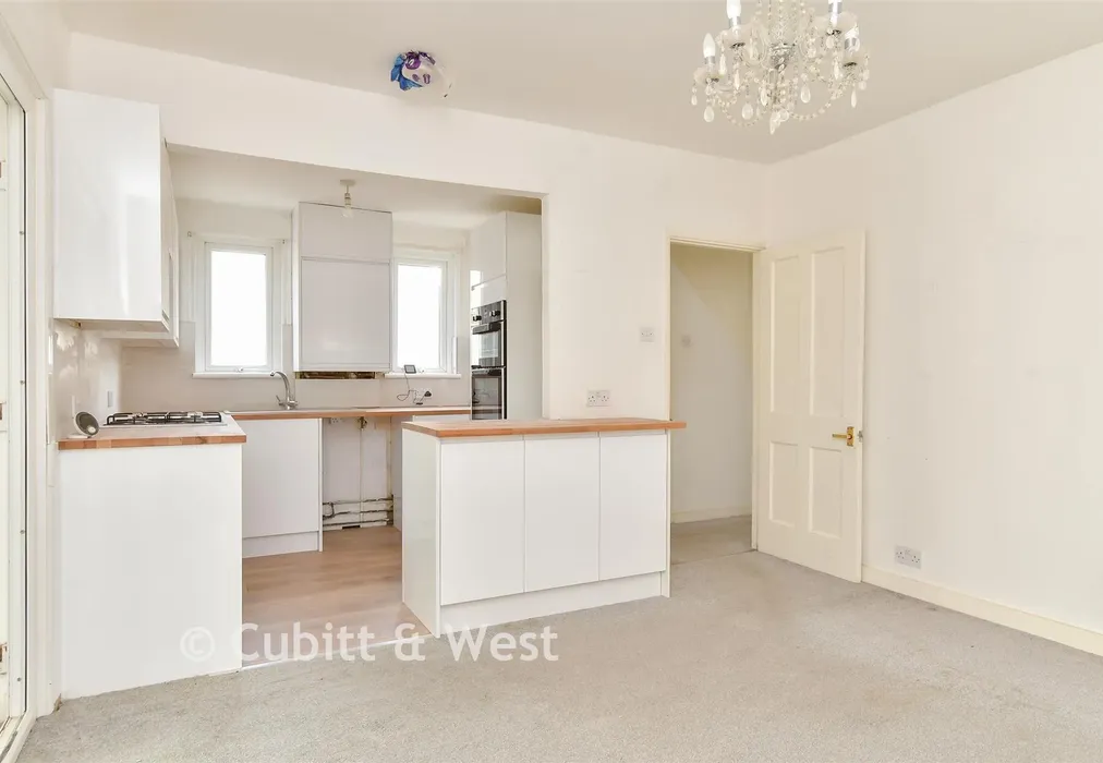 Kitchen/ Diner - Telscombe Cliffs Way, Telscombe Cliffs, Peacehaven, East Sussex - Wards of Kent