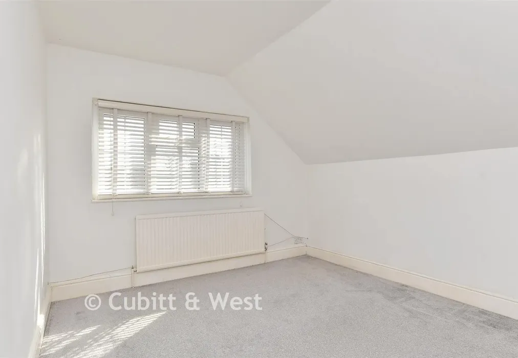 Bedroom 2 - Telscombe Cliffs Way, Telscombe Cliffs, Peacehaven, East Sussex - Wards of Kent