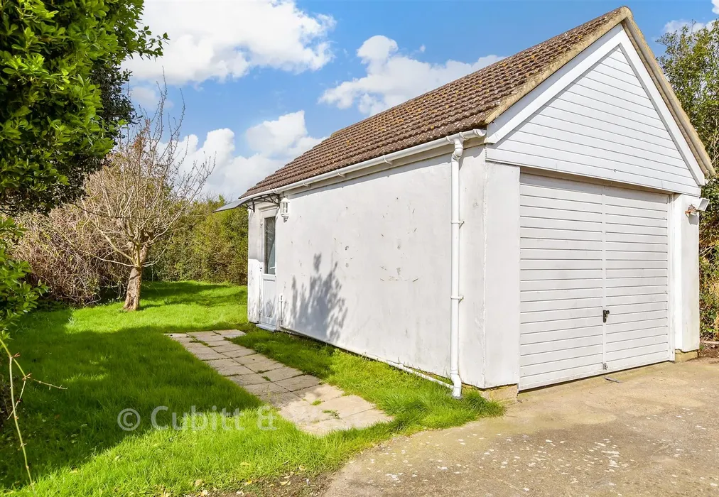 Garage - Telscombe Cliffs Way, Telscombe Cliffs, Peacehaven, East Sussex - Wards of Kent
