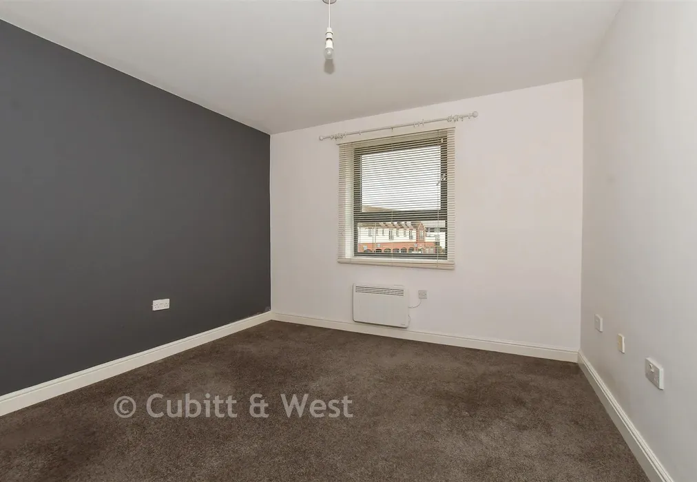 Bedroom 2 - Station Road South, Southwater, Horsham, West Sussex - Wards of Kent