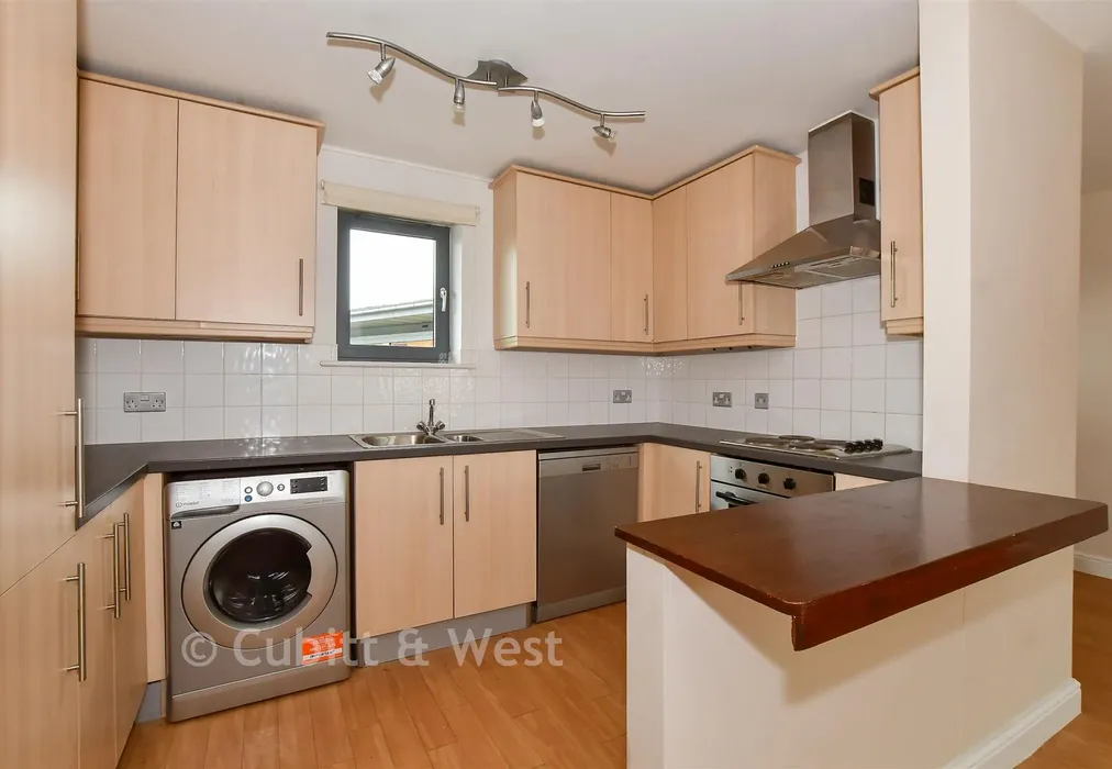 Lounge/Kitchen - Station Road South, Southwater, Horsham, West Sussex - Wards of Kent