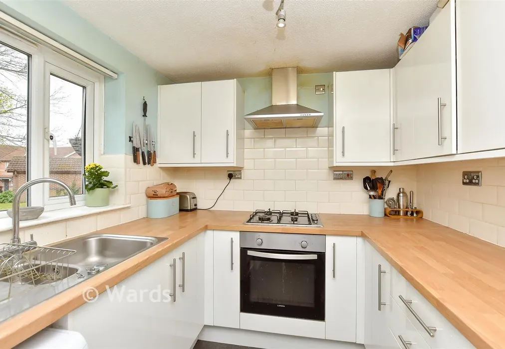 Kitchen - Ten Acre Way, Rainham, Gillingham, Kent - Wards of Kent