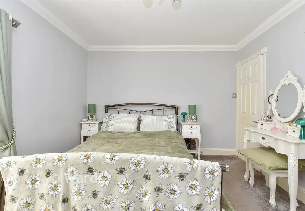 Bedroom 1 - Unity Street, Sittingbourne, Kent - Wards of Kent