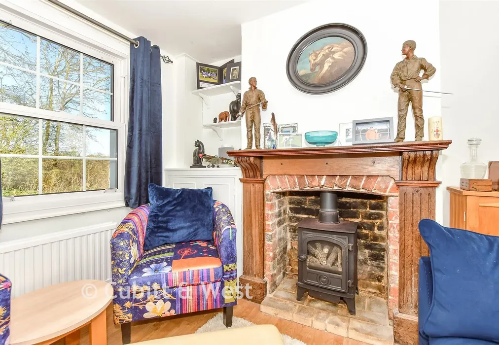 Internal Lifestyle Photograph - Crossbush Lane, Crossbush, Arundel, West Sussex - Wards of Kent