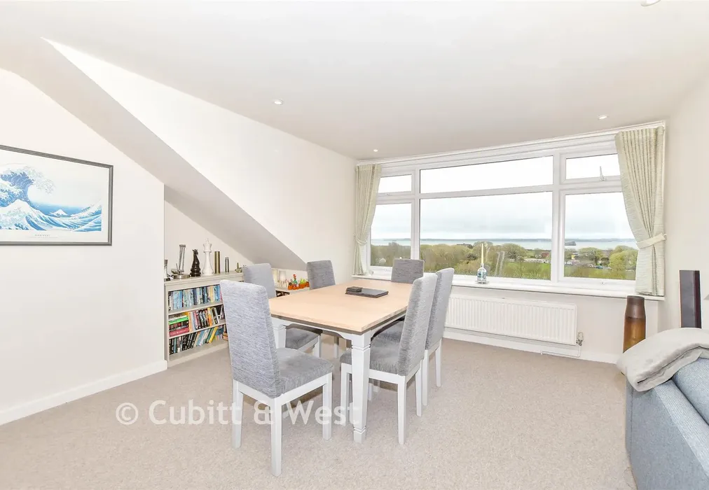 Dining Area - Clarence Parade, Southsea, Hampshire - Wards of Kent