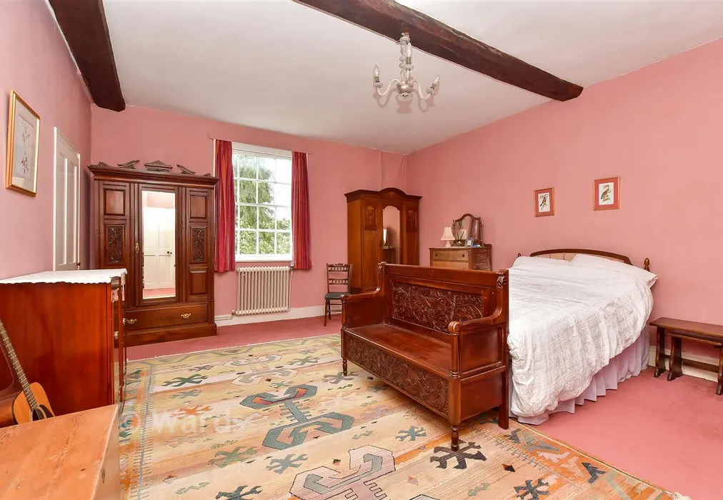 Bedroom 1 - Brogdale Road, Faversham, Kent - Wards of Kent
